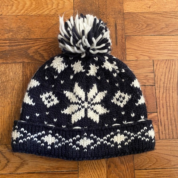 American Eagle warm cozy navy blue Pom Pom beanie - Picture 1 of 5